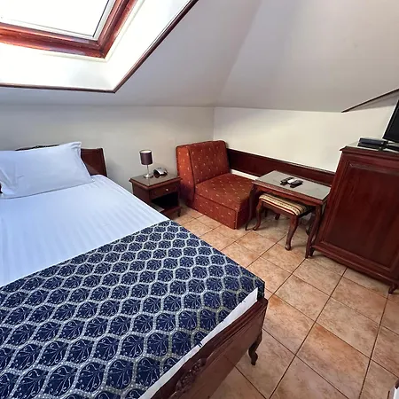 Beatrix Lux 3* Budva